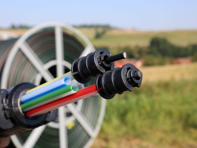 Symbolfoto zum Thema Breitbandausbau mit Breitbandkabel
ImageArchivist Demo